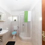 Seaside Apartman *
